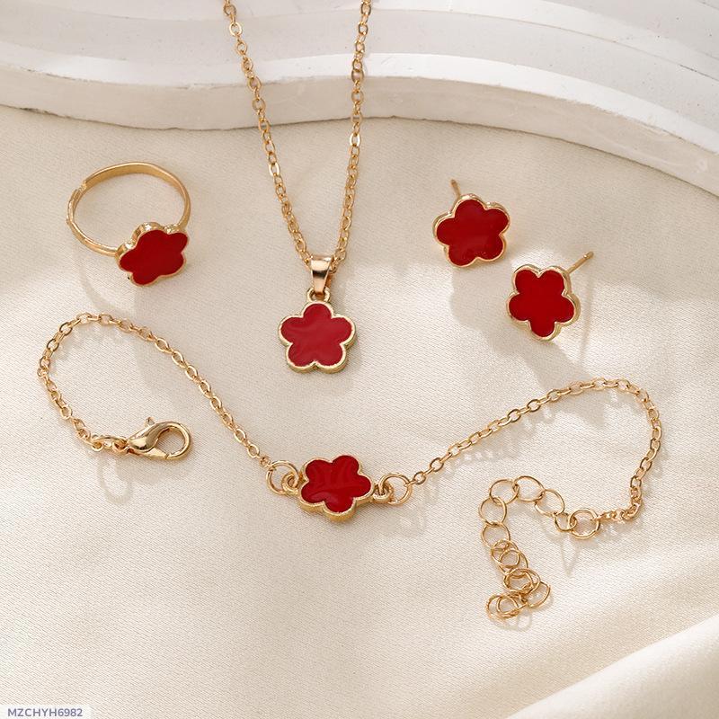 Elegant Clover Black Enamel Jewelry Set